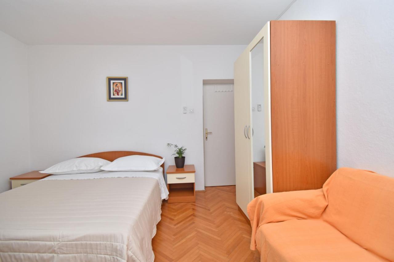 Rooms Borka Tučepi Kültér fotó